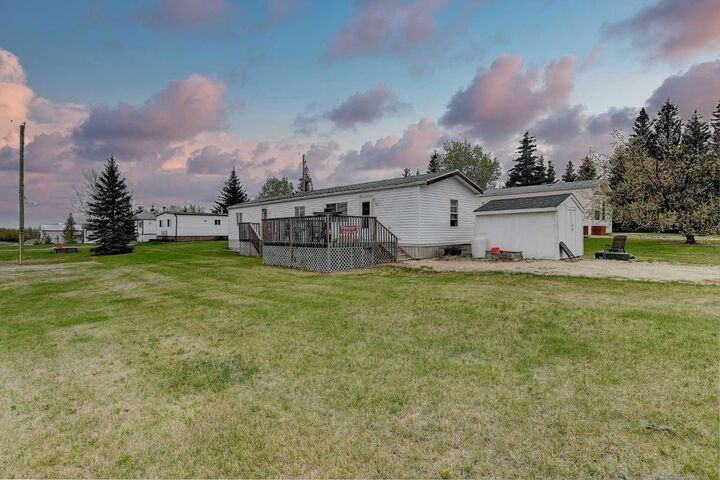 Property Photo: 10301 99 Avenue AB T0H 0G0