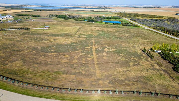 Property Photo: 714040 71 Range Road 15 AB T8W 5J5