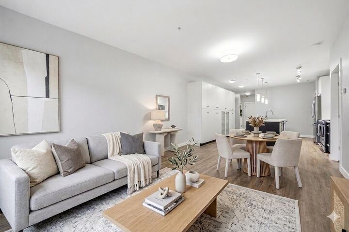 Property Photo:  1720 10 Street SW 107  AB T2T 3E8 