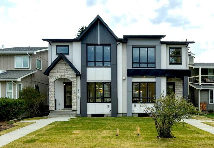 Property Photo:  2620 30 Street SW  AB T3E 2M2 
