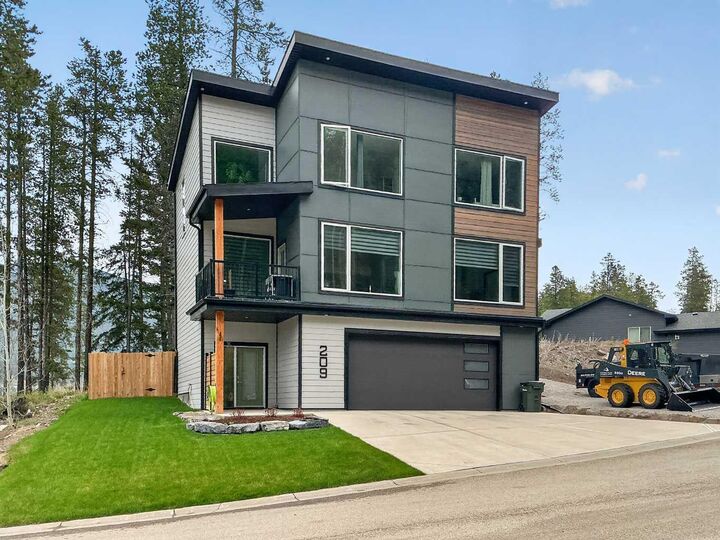 Property Photo:  209 Southmore Place  AB T0K 0E0 