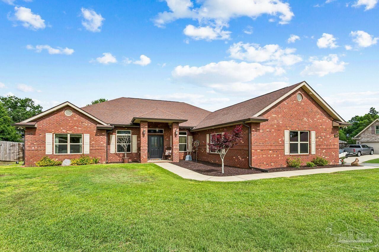 Property Photo:  5534 Bellview Ct  FL 32583 