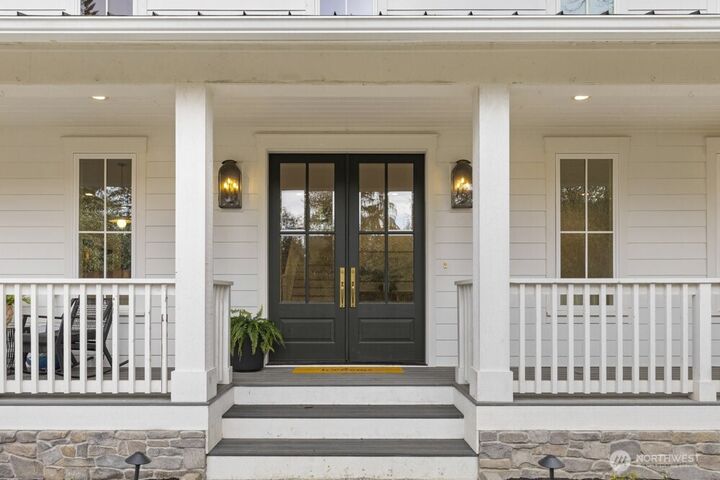 Property Photo: 13310 Fettig Road E WA 98321