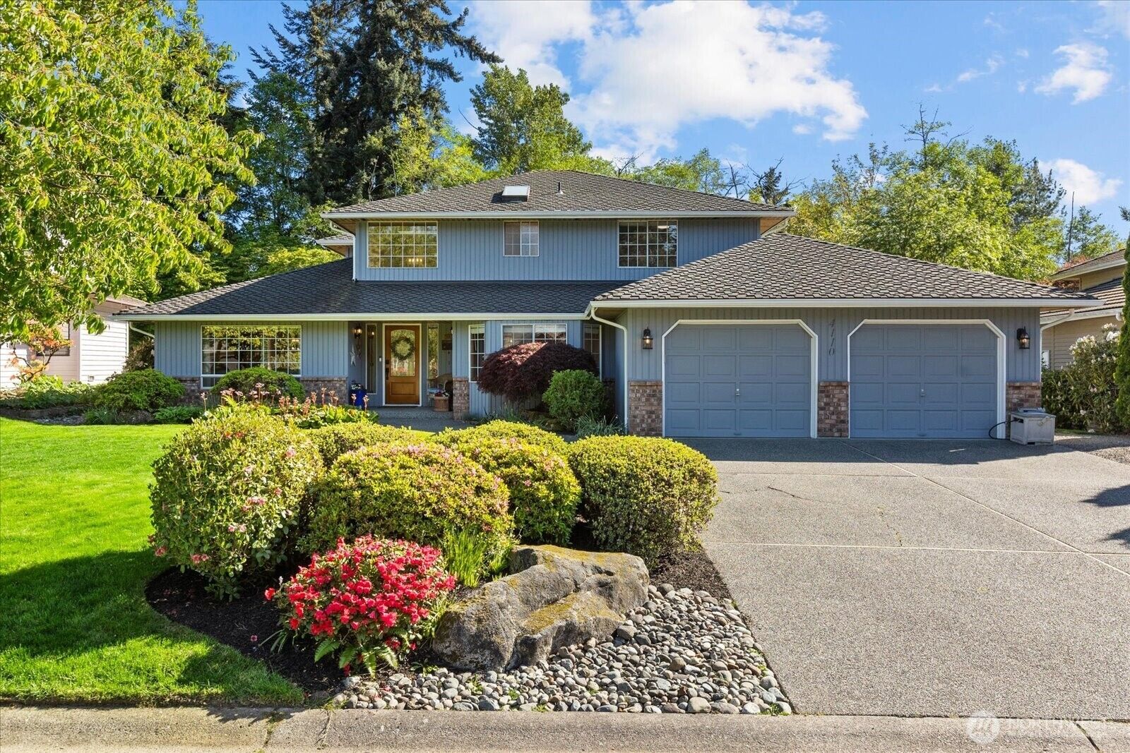 Property Photo:  4110  125th Place SE  WA 98208 