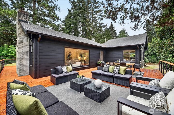 Property Photo: 12745 10th Avenue NE WA 98125