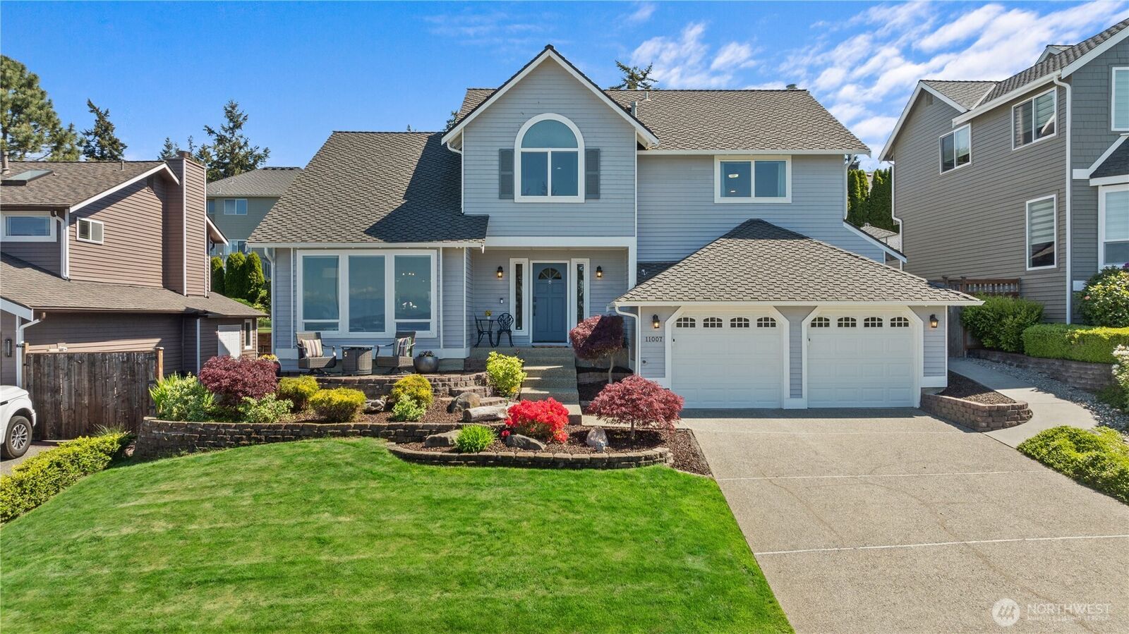 Property Photo: 11007 60th Avenue W WA 98275