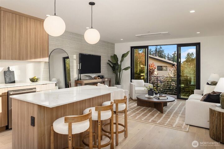 Property Photo:  614  5th Avenue S C106  WA 98020 