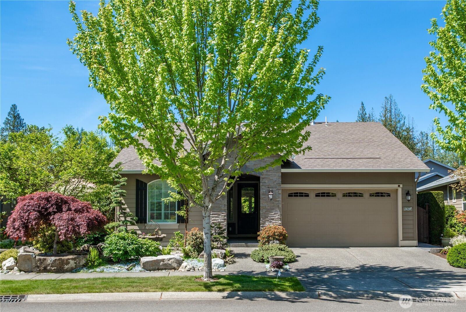 Property Photo: 14210 188th Avenue E WA 98391