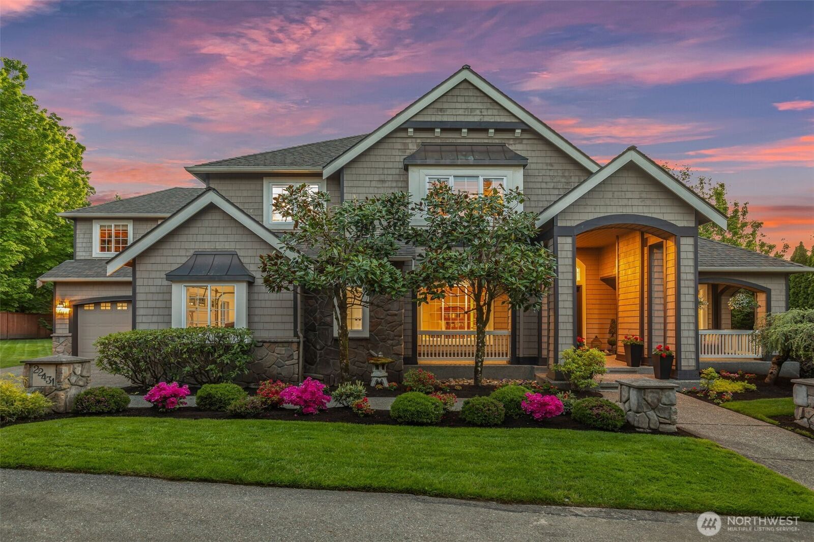 Property Photo:  22431 SE 30th Street  WA 98075 