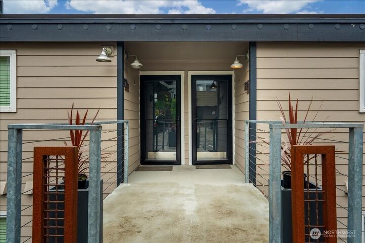 Property Photo:  3420  15th Avenue W 307  WA 98119 