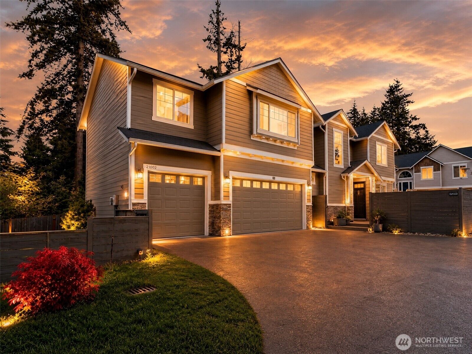 Property Photo: 21002 61st Avenue W WA 98036