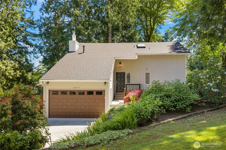 Property Photo:  22713 NE 12th Place  WA 98074 