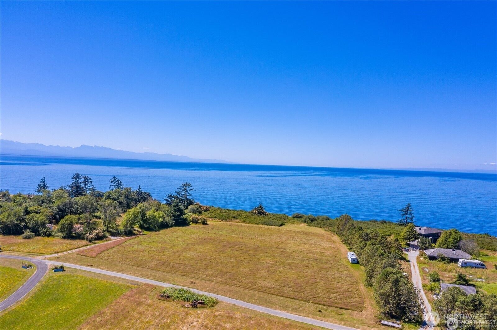 Property Photo:  1135  American Lane  WA 98239 