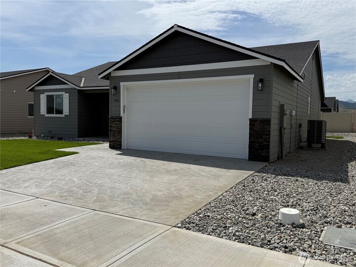 Property Photo: 186 Salmon Drive WA 98801