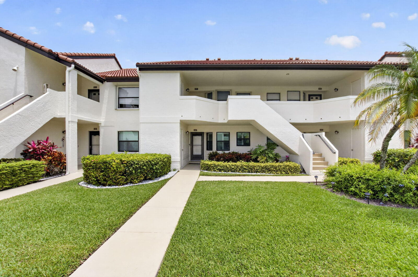 Property Photo:  5907 Parkwalk Drive  FL 33472 