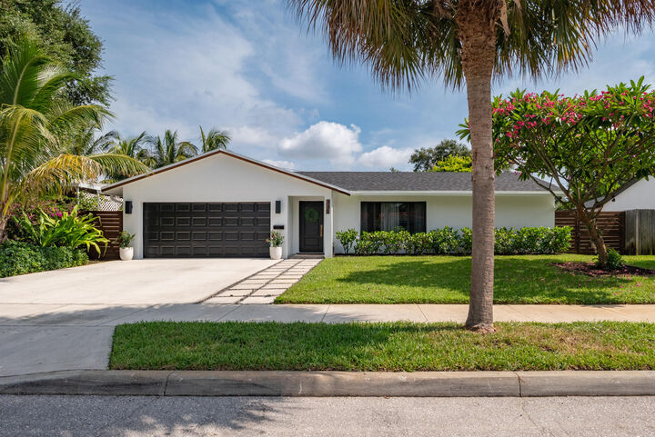 Property Photo:  335 Franklin Road  FL 33405 