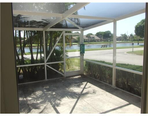 Property Photo: 65 Maplecrest Circle FL 33458