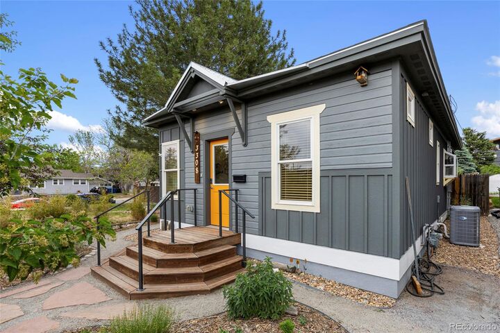 Property Photo:  3308 S Pennsylvania Street  CO 80113 