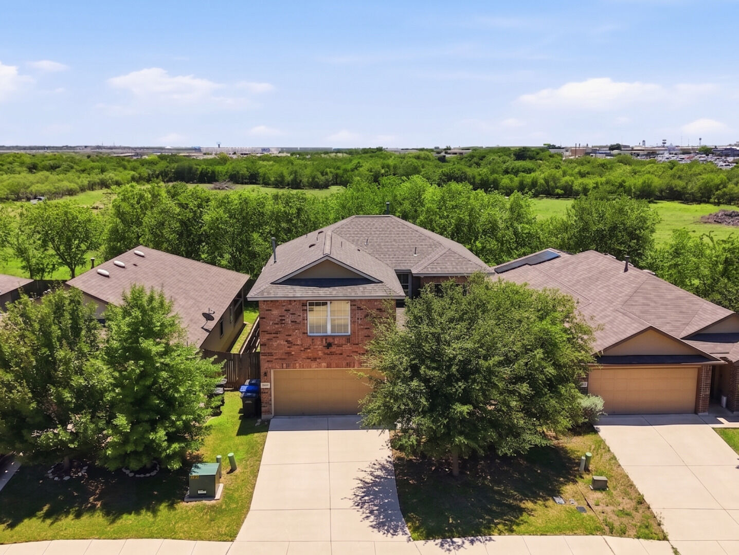 Property Photo: 2923 Sunset Bnd TX 78244