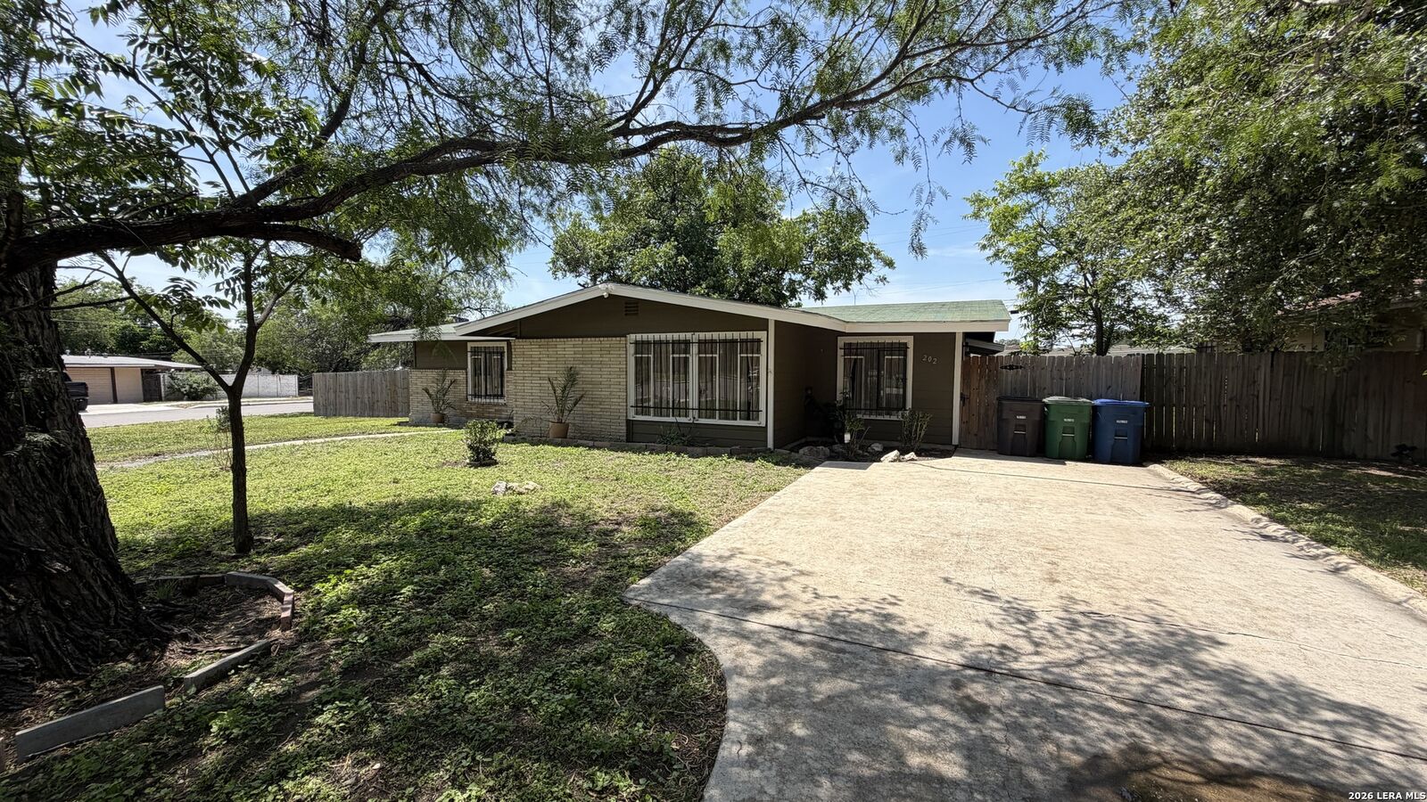 Property Photo:  202 Dalehurst Dr  TX 78201 