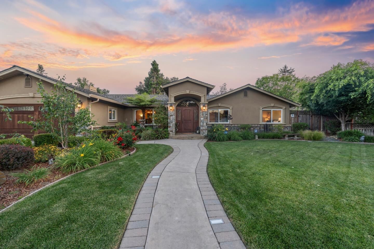 Property Photo:  19094 Saratoga Glen Place  CA 95070 