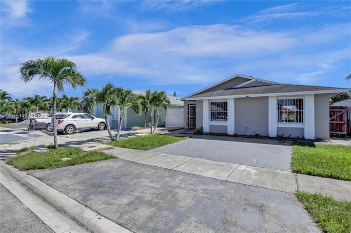 Property Photo:  11854 SW 210th St X  FL 33177 