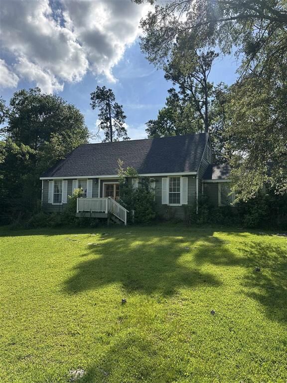 Property Photo:  331 Santa Anna Dr Drive  LA 70611 