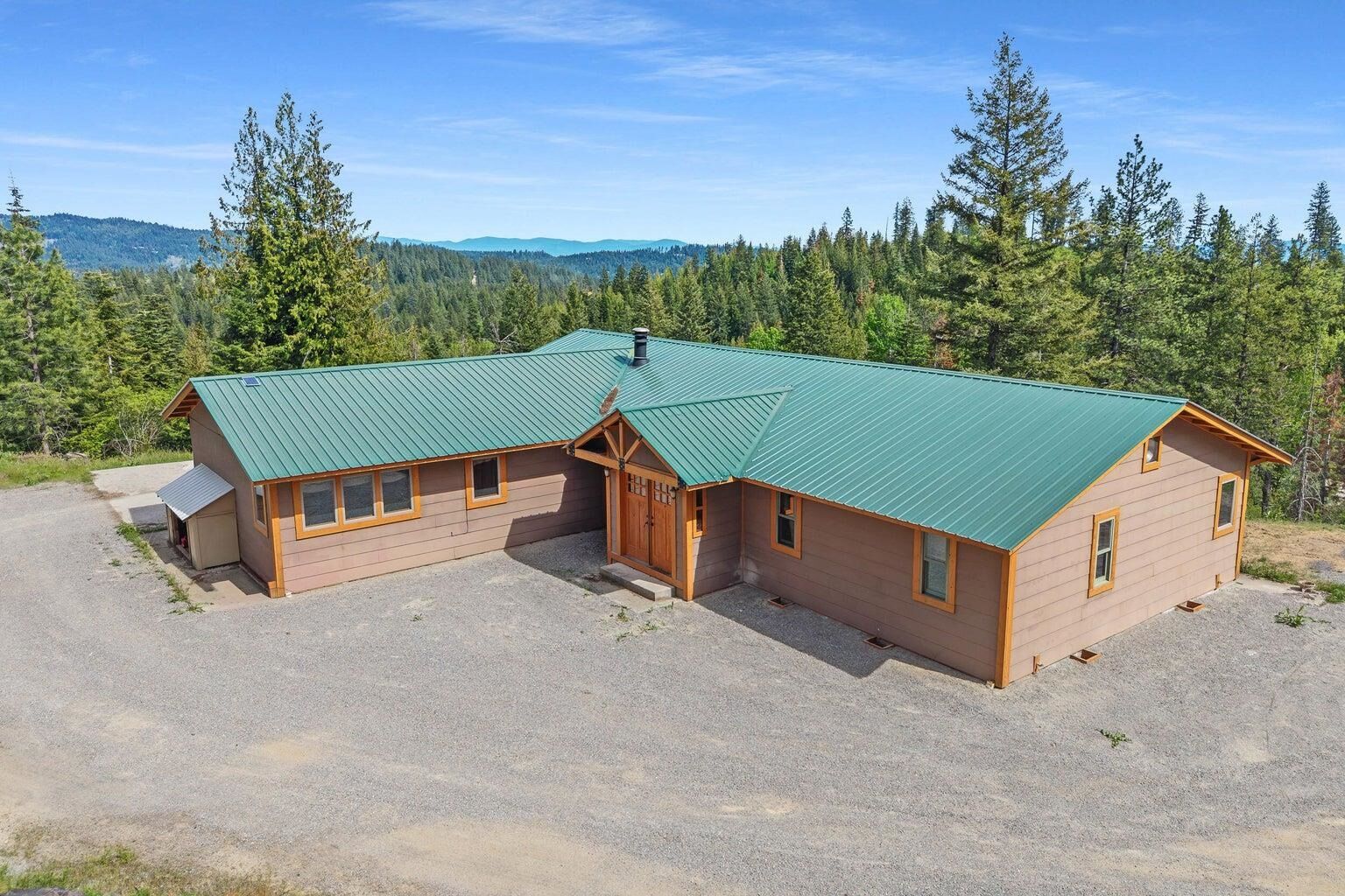 Property Photo: 16027 N Koth Rd WA 99205