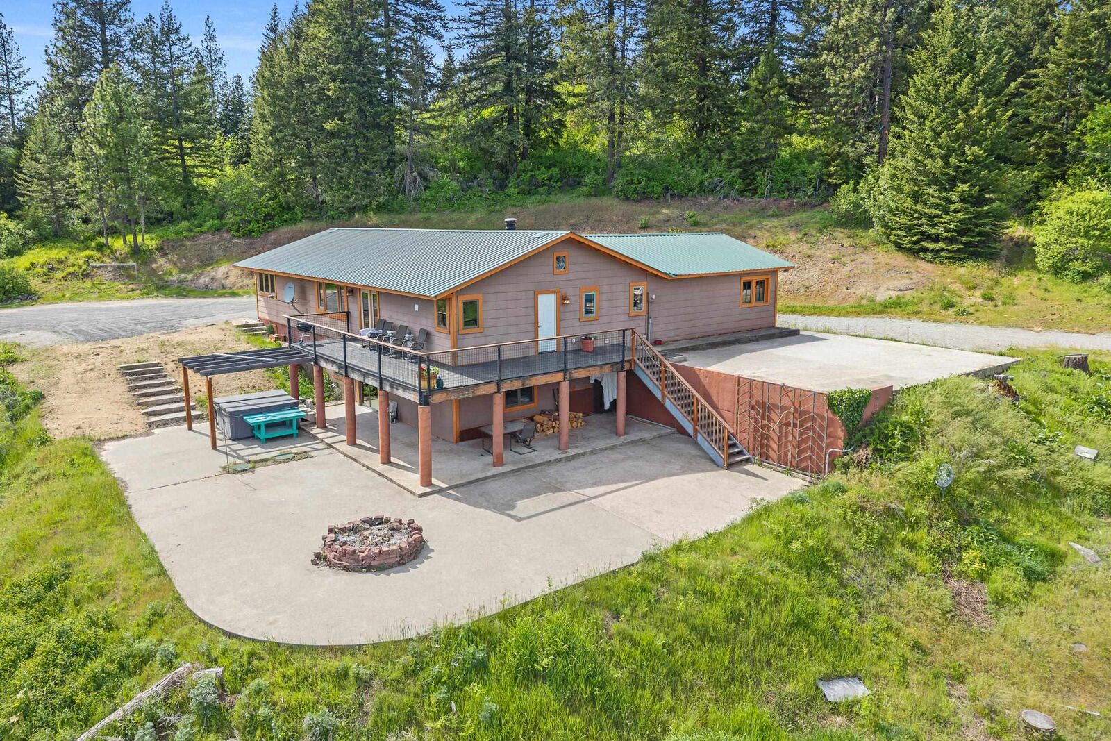 Property Photo: 16027 N Koth Rd WA 99205