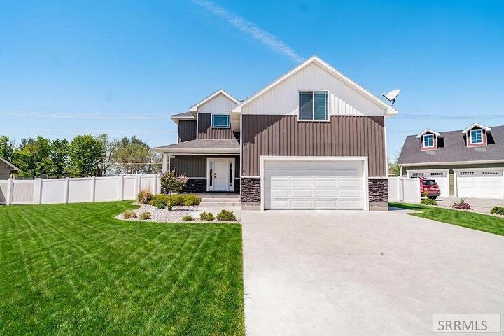 Property Photo:  4230 Rockingham Circle  ID 83404 