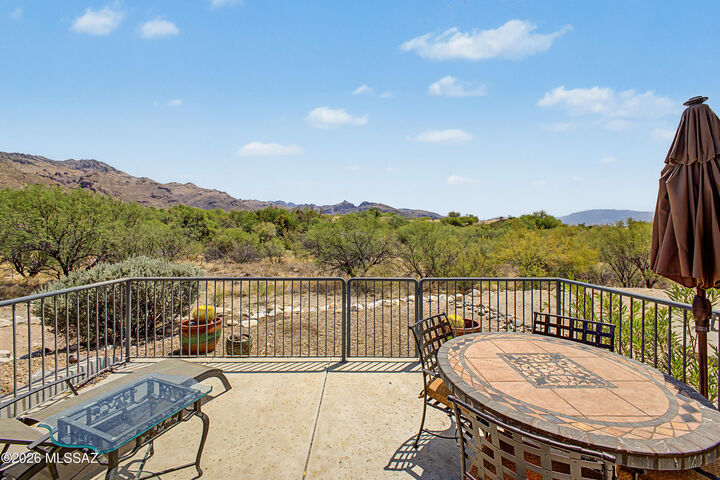 Property Photo: 5800 N Kolb Road 4122 AZ 85750
