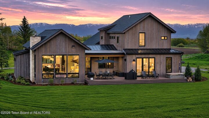 Property Photo: 45 E Painted Rock WY 83414