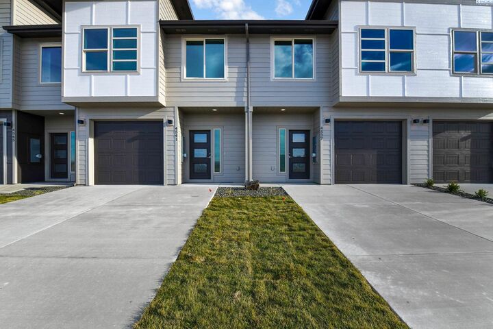 Property Photo:  4541 Road 114  WA 99301 