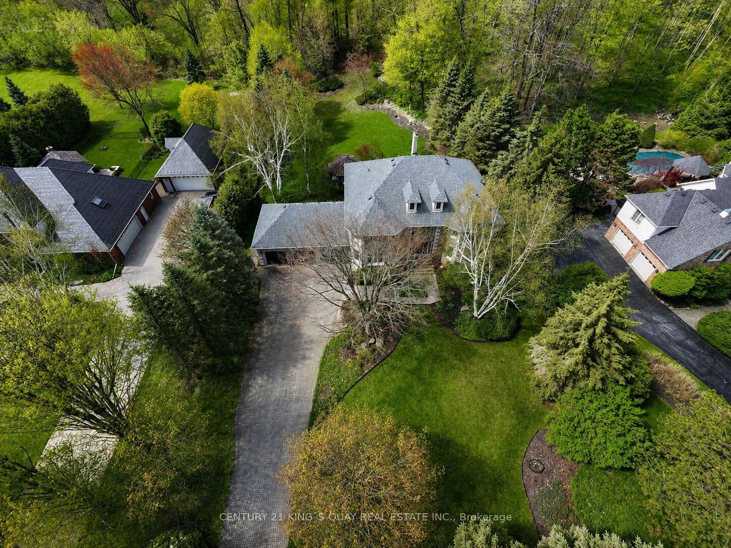 Property Photo: 110 Crawford Crescent ON L0P 1B0