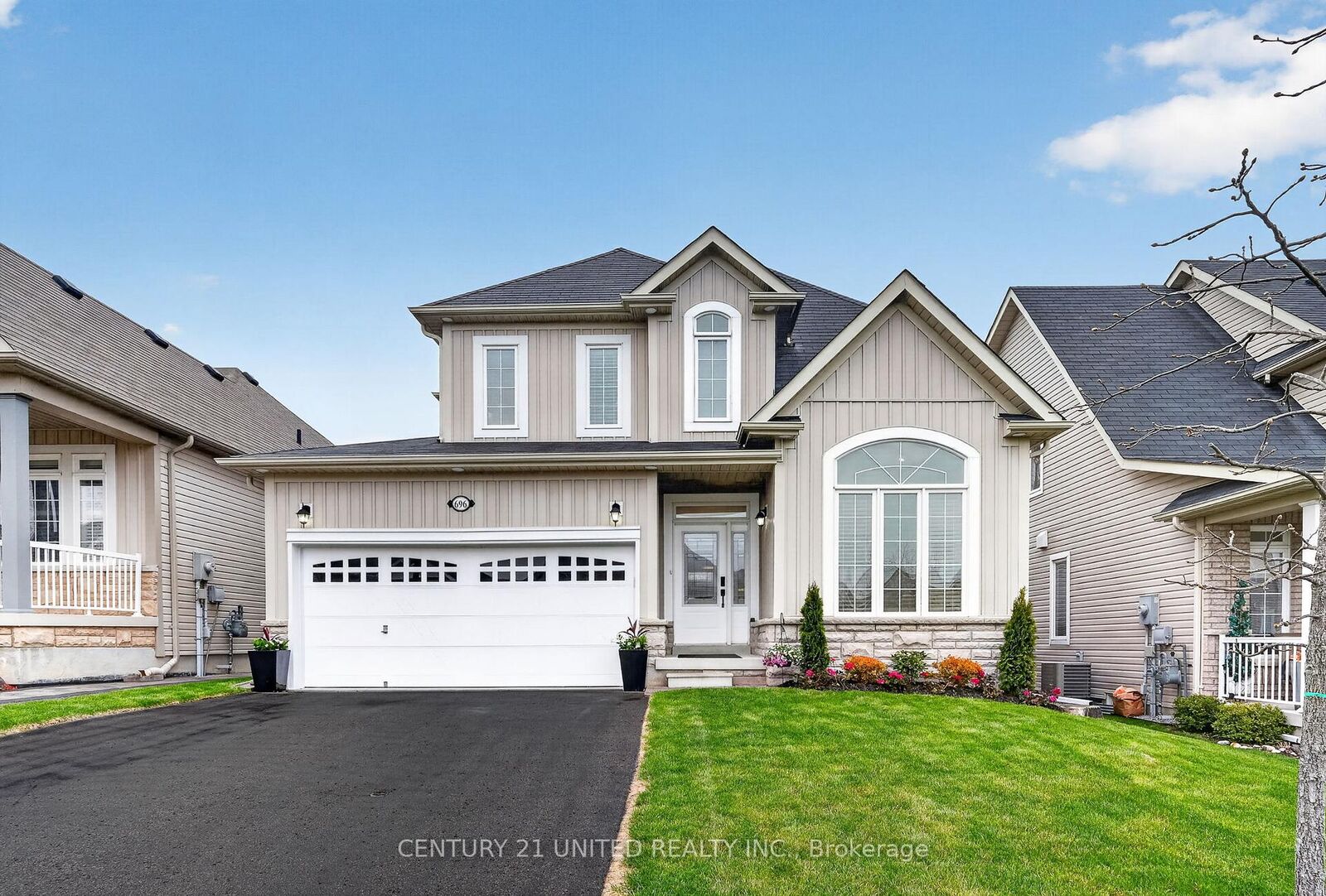 Property Photo:  696 Fisher Street  ON K9A 0H3 
