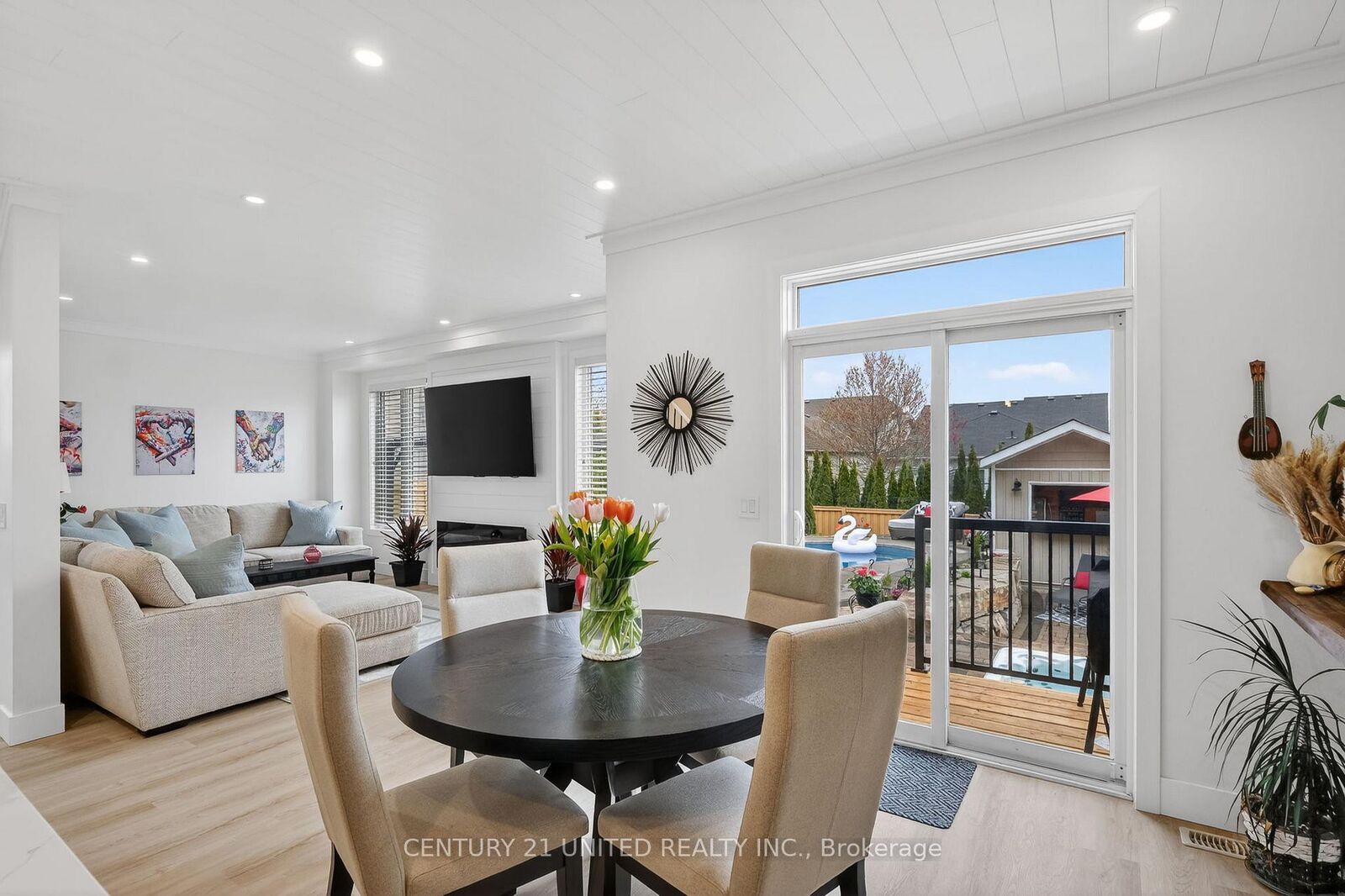 Property Photo:  696 Fisher Street  ON K9A 0H3 