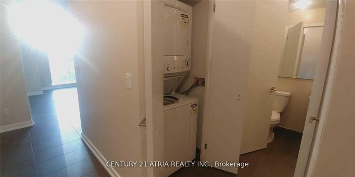 Property Photo: 170 Fort York Boulevard 806 ON M5V 0E6