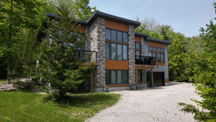 Property Photo:  17 Shoreline Drive  ON N0H 1Z0 