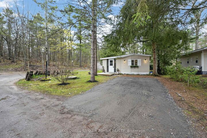 Property Photo: 1007 Racoon Road 23 ON P1P 0C5