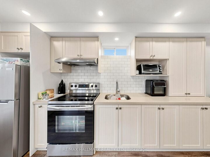 Property Photo: 25 Beebalm Lane ON L9N 0T4
