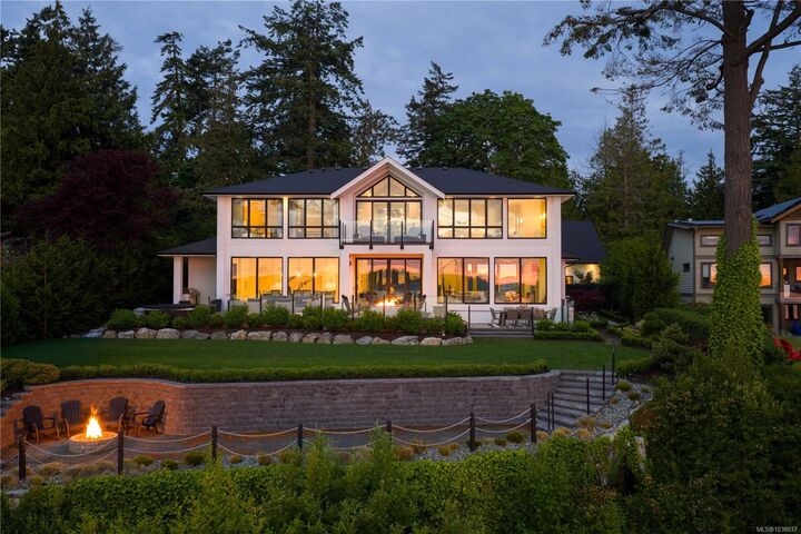 8425 Lochside Dr — photo 1