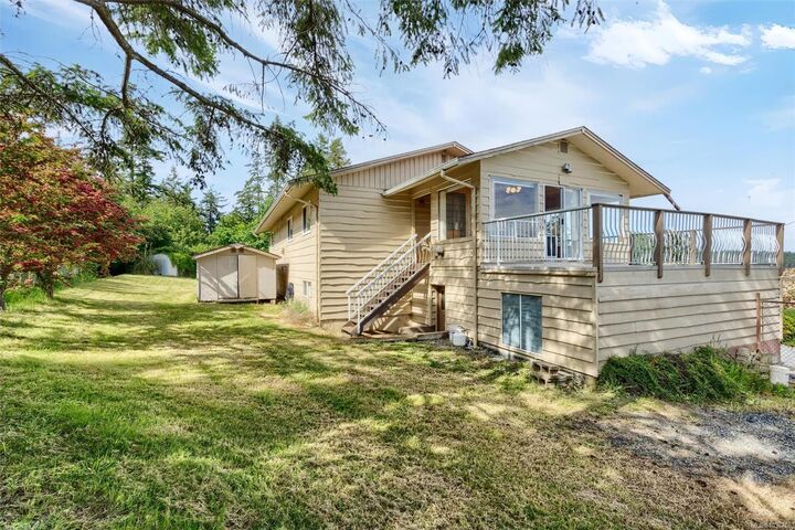 Property Photo: 1421 Seaspray Blvd BC V9X 1P5