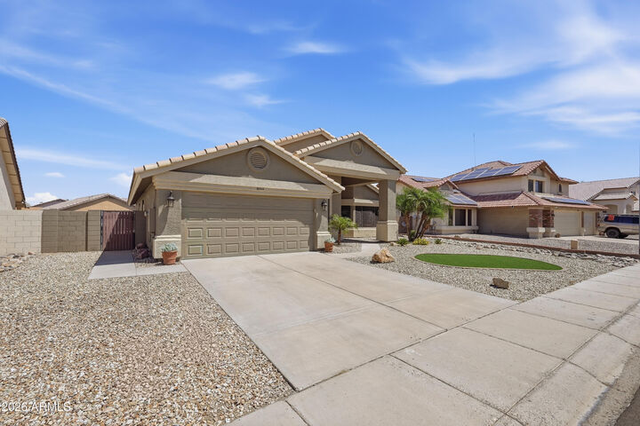 Property Photo:  6044 W Bluefield Avenue  AZ 85308 
