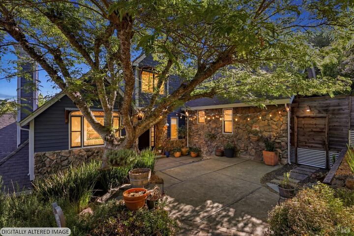 Property Photo:  450 Amber Way  CA 94952 