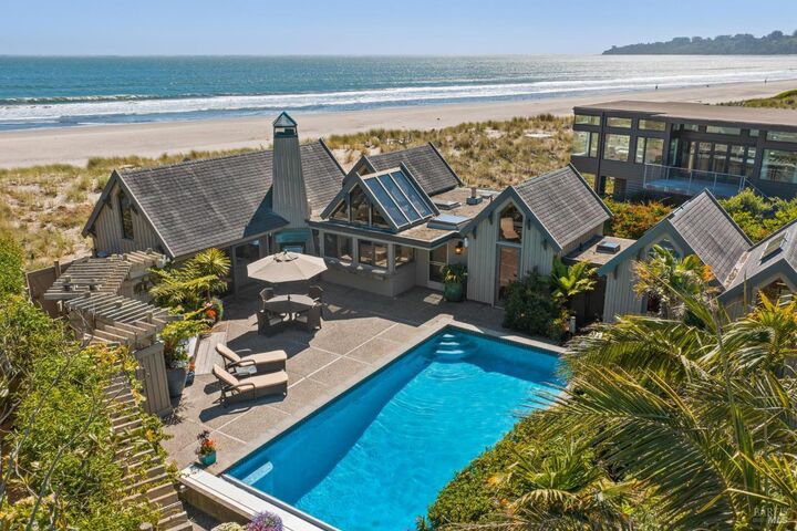 Property Photo:  172 Seadrift Road  CA 94970 