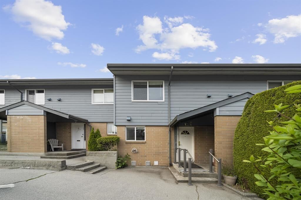 Property Photo:  10744 Guildford Drive 102  BC V3R 1W6 