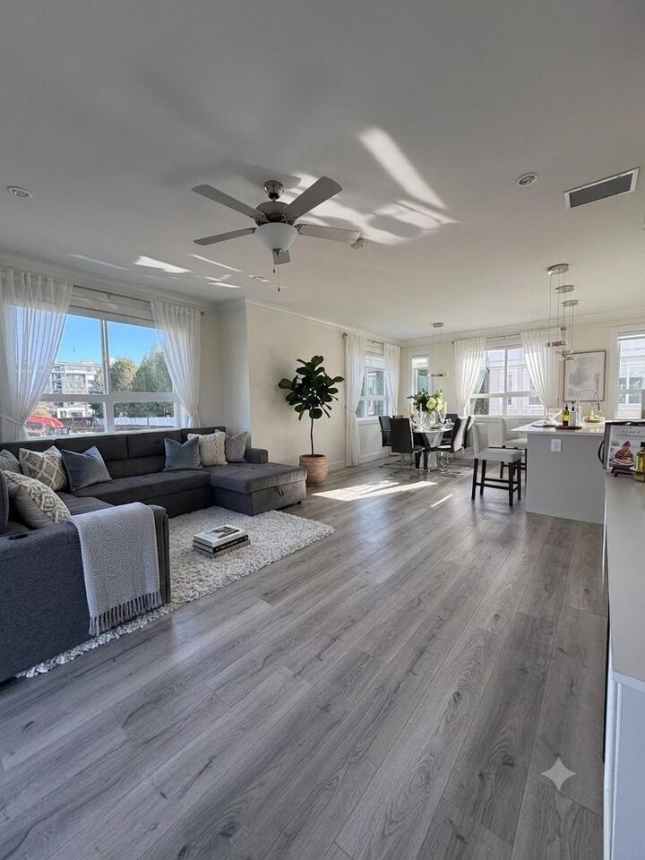 Property Photo:  8181 135A Street 4  BC V3W 3N8 