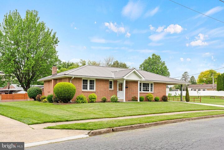 Property Photo: 18 Chestnut Street PA 17011