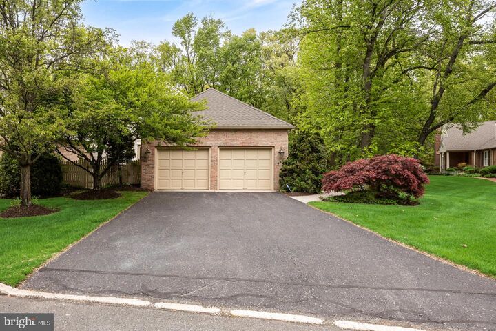 Property Photo:  465 Windrow Clusters Drive  NJ 08057 