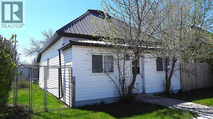 Property Photo: 2217 20 Street AB T0L 1R0